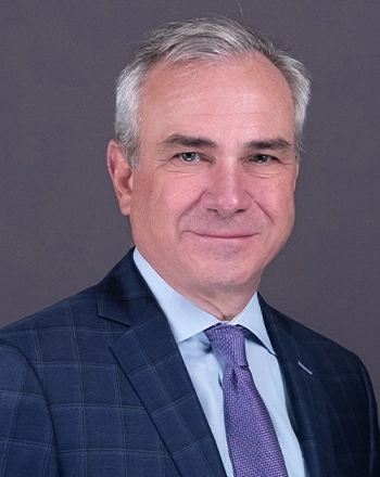 Headshot of Joe Albanese