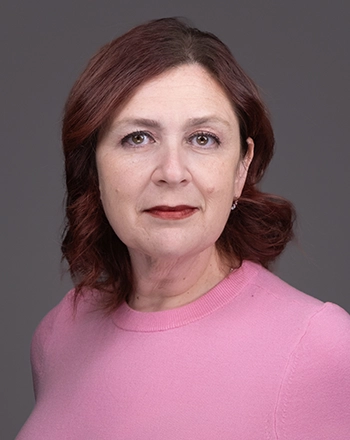 Headshot of Regina Farnese